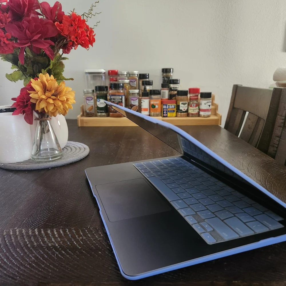 Apple MacBook Air 13.5